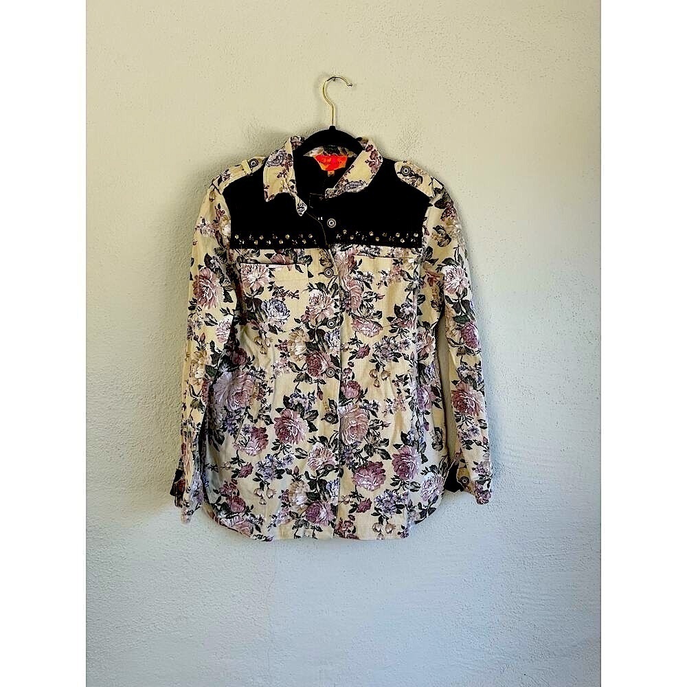 Anthropologie English Roses Woman  Floral Studded Denim Jacket, Size Med…